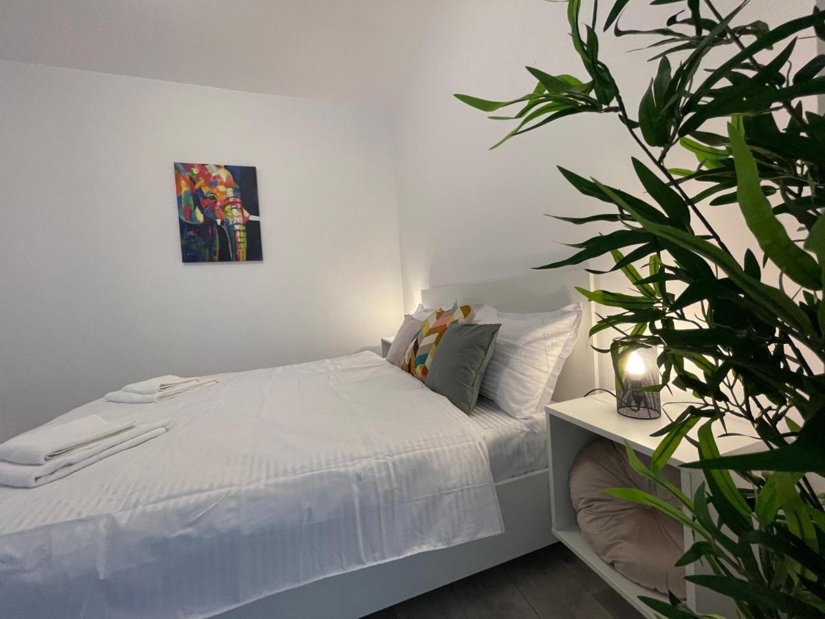 Luxury Apartment Iasi Ngoại thất bức ảnh